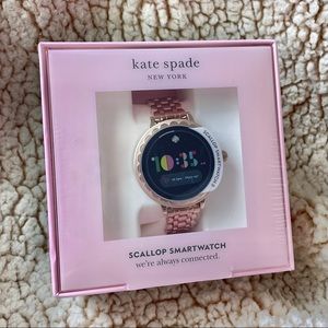 Kate Spade Women’s Raven Scallop Smartwatch
